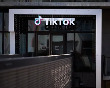 Donald Trump Applauds TikTok Proposed Deal while China Suggests Algorithm Management Remains